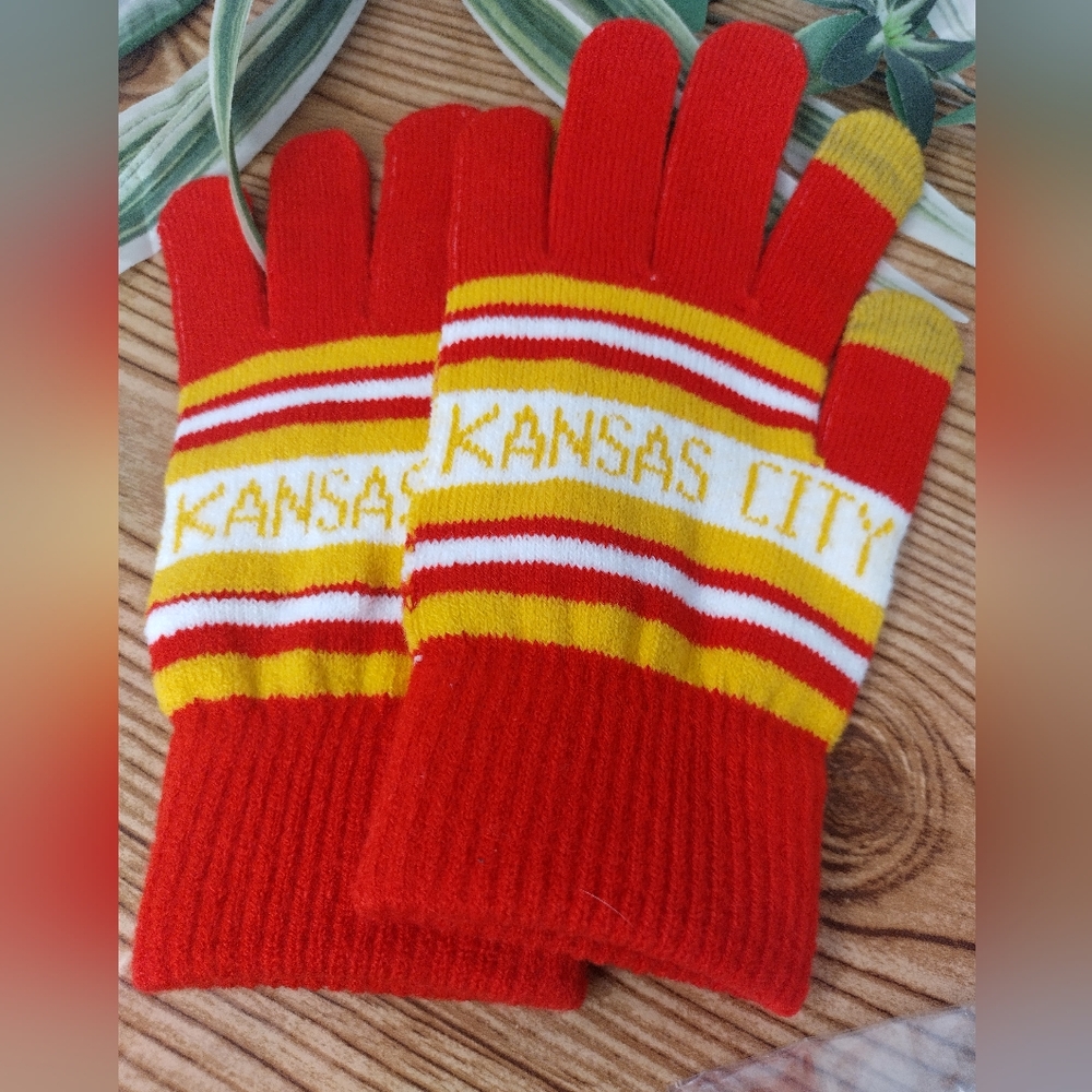 Kansas City Gloves